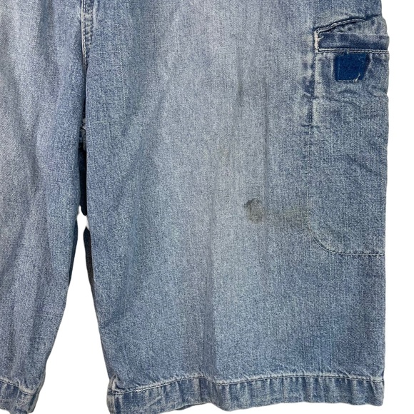 Vintage Levi’s Hirise Velcro Pocket Denim Cargo Shorts Dry Goods Red Tab Size 38 - Picture 7 of 16